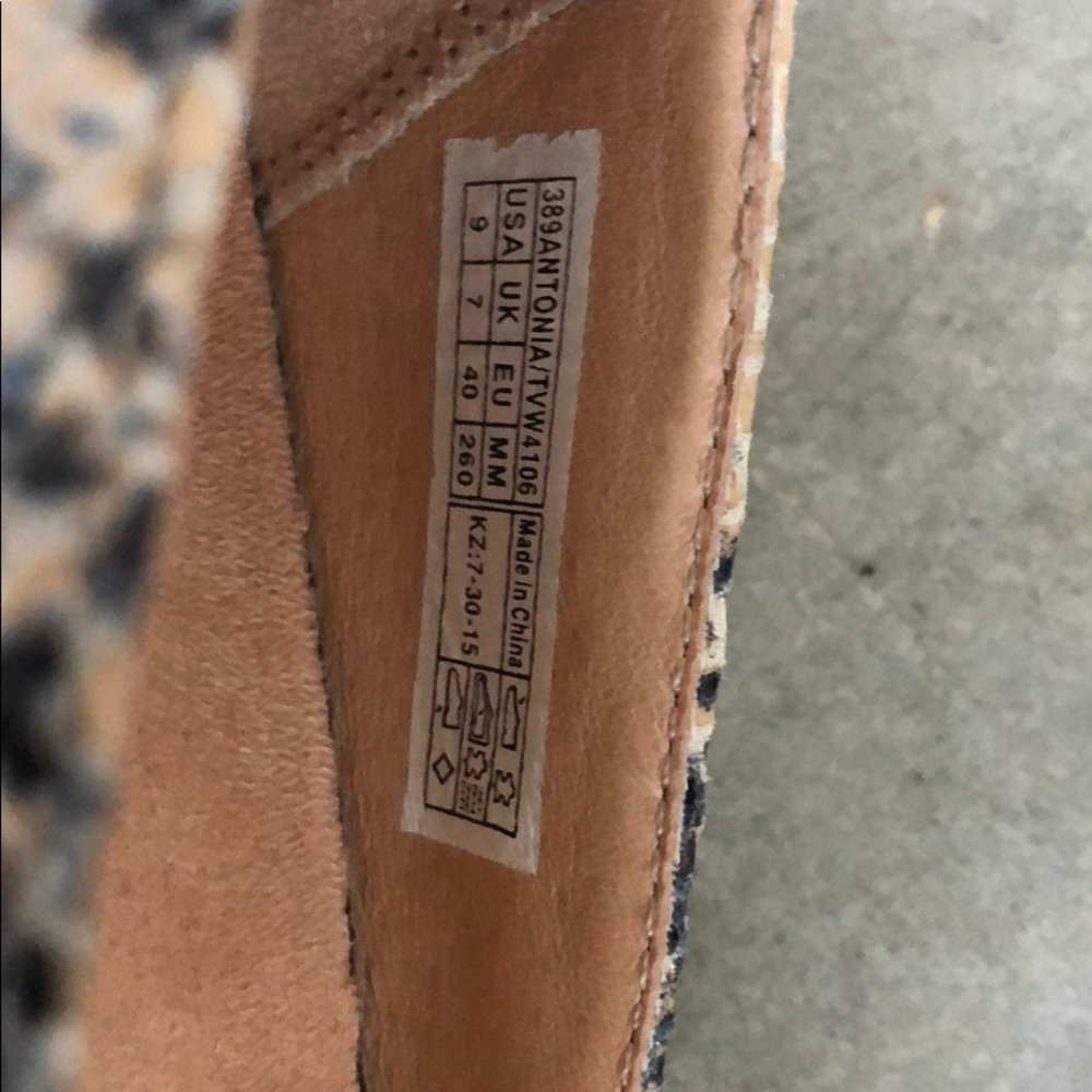 Vionic Elevated Antonio Natural Snake Pump Size 9 - image 4